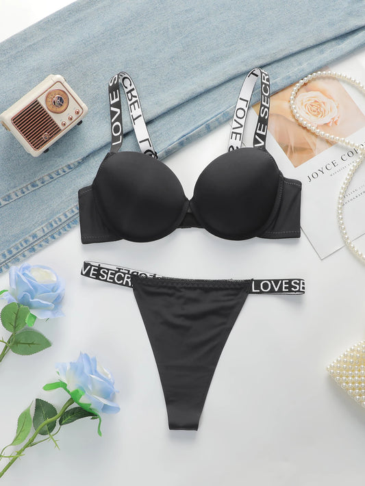 Sexy Gathering Style Glossy Letter