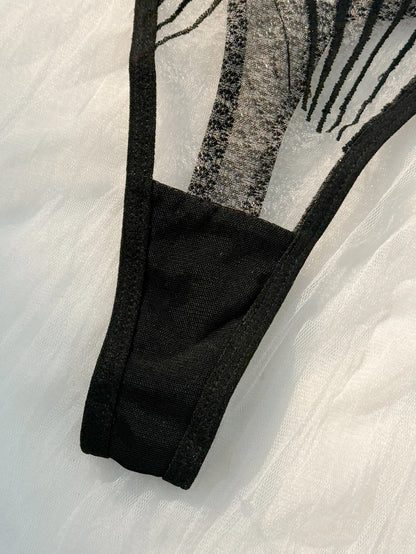 2 piece women's black scallop chest cup